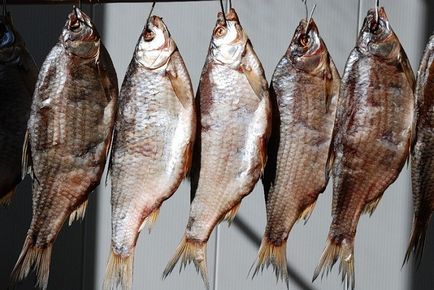 Різниця між в'яленої і сушеної рибою - замовити сушену рибу
