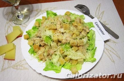 Salata de Caesar - modul de gătire, o rețetă cu fotografii pe trepte, valoare calorică