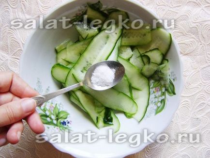 Salata de salata cu reteta de mac cu fotografie
