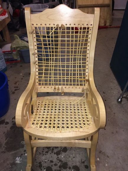 Саморобний крісло-качалка