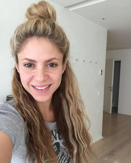 Shakira împlineste 40 de ani