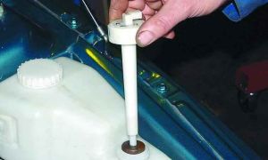 Scoaterea și instalarea rezervorului de vase de spălare 2110