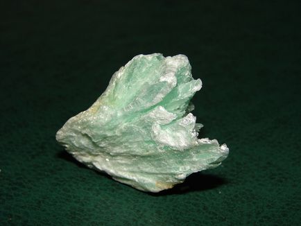 Тальк найм'якший мінерал, властивості і застосування, склад порошку, форма випуску