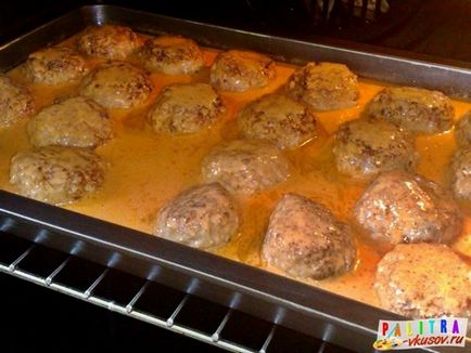 Ciuperci delicioase în sos de roșii (foto-rețetă)
