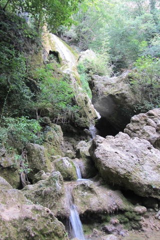 Cascada su-uxhan