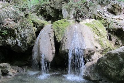 Cascada su-uxhan
