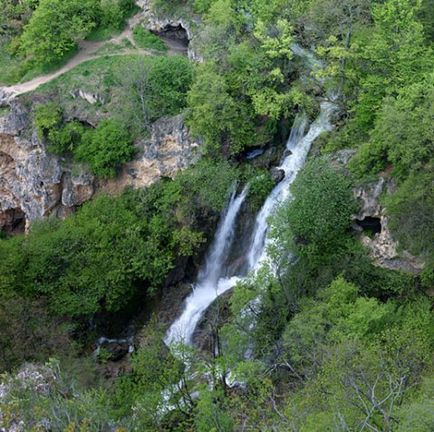 Cascada su-uxhan