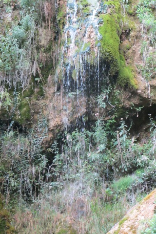 Cascada su-uxhan