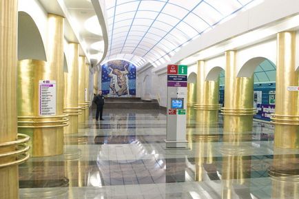 În St. Petersburg, au fost deschise două noi stații de metrou București și internaționale - în blog -