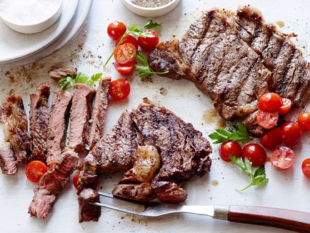 Всі види стейків, кращі соуси і спеції до м'яса, а також баттл як правильно вибрати м'ясо