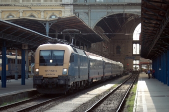 Залізничний транспорт в Будапешті - арріво