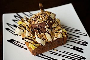 Знайомтеся, honey toast! Десерт з країни сонця, що сходить