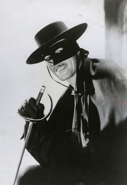 Zorro și actorii care l-au jucat sunt o sursă de bună umor