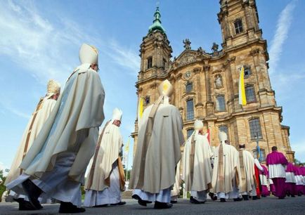13 «Чому» про католиків і православних
