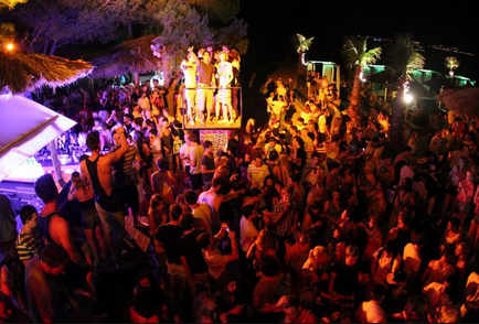 3 Причини потанцювати на березі моря на loshadka party в одесі
