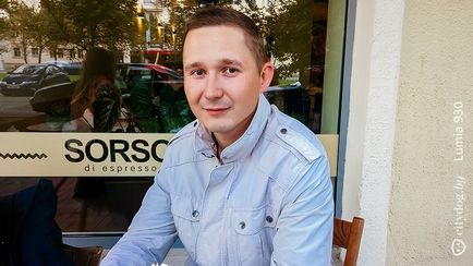 Autorul proiectului zâmbește de cafea despre motivul pentru care în Minsk există atât de puține magazine de cafea mobile, revista despre Minsk