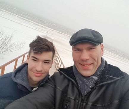 Bigul și micul Nikolai Valuev a sărbătorit ziua de naștere a celui mai mic fiu al său, salut! Rusia