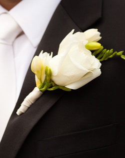 Boutonniere din trandafir