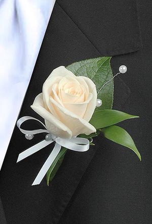 Boutonniere din trandafir