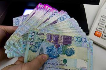 Ce amenință căderea rublei și care sunt consecințele ei pozitive