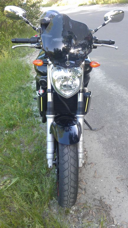 Să fie lumină! Faceți evidenția pe yamaha fz6-n