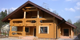 Case din lemn din busteni rotunzi sunt erori la alegerea lemnului si la construirea unei case