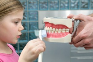 Дитяча стоматологія - гарна посмішка і здорові зубки малюка - надання медичної допомоги