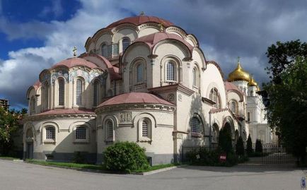 Mânăstiri de funcționare din Sankt Petersburg descriere, fotografie
