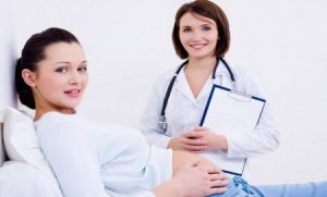 Un furuncle în timpul sarcinii din cauza a ceea ce există un fierbere, cum să tratăm corect