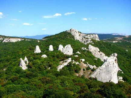 A Mount Ilyas-kai, és a nap temploma - roupdzhamping, térkép