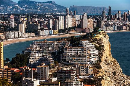 Hogyan juthat a Valencia repülőtér és a városközpont és a tengerparti üdülőhelyek Gandia, alkosserbe,