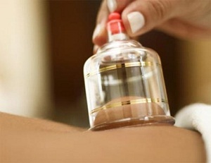 Які бувають вакуумні банки для масажу від целюліту як вибрати і де купити