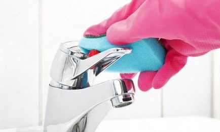 Cum de a curăța robinetul în căile de baie