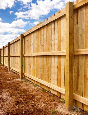 Як зробити дерев'яний паркан