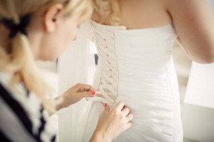 Cum sa dansezi o rochie de mireasa - video, poze, sfaturi utile, acasa (in lumea nuntii)