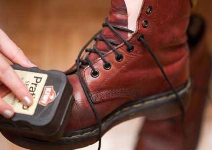 Cum să eliminați petele de sare de la pantofi din diferite materiale în 5 moduri simple!