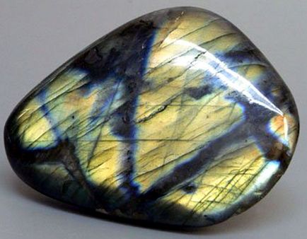 Камінь лабрадор опис, властивості, знаки зодіаку