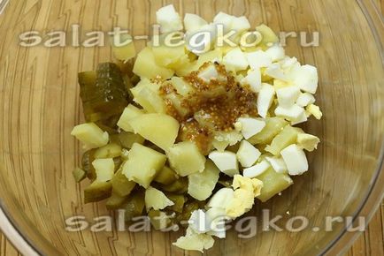 Salată de cartofi cu ouă și ceapă verde - rețetă cu fotografie