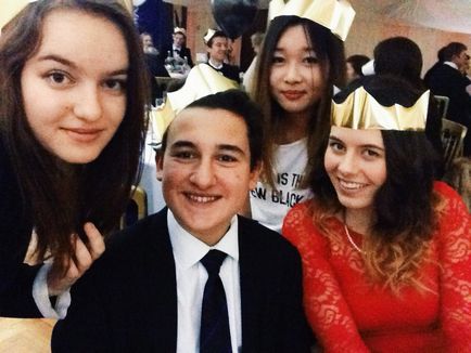 Kârgâzstanenii anastasia despre a trăi într-o școală internat engleză