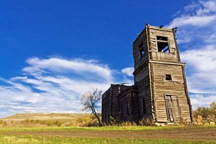 Cine este îngropat în fotografia fotografului?