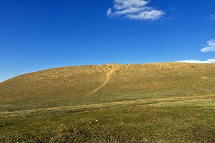 Cine este îngropat în fotografia fotografului?