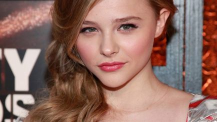 Smink Chloe Moretz és különböző karakter a filmben - make-up otthon