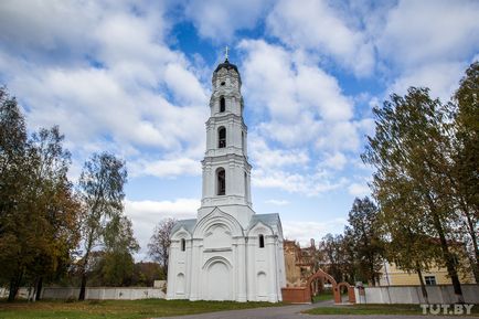 Місцевий - Париж - і монастир з ликом христа, як на плащаниці