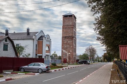 Місцевий - Париж - і монастир з ликом христа, як на плащаниці