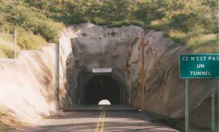намальований тунель