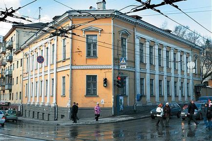 Școala de teatru din Nișni Novgorod, numită după Evgeni Evstigneev, orașul inferior Novgorod 800