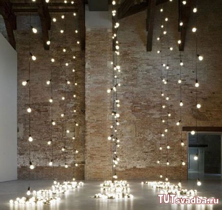 Звичайні лампочки в оформленні банкетного залу - весільний портал тут весілля