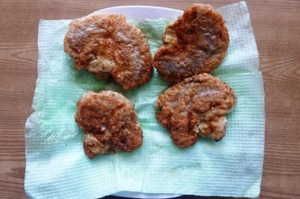 Prăjituri de la rețete de cireș de pomușoare și fotografii, cum să gătești chifle de pui