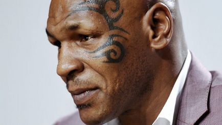 A srác tett egy ideiglenes tetoválás az arcán, mint Mike Tyson, de a sebhely marad öt évig