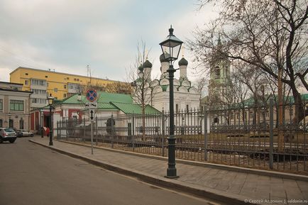 Пішки по Москві